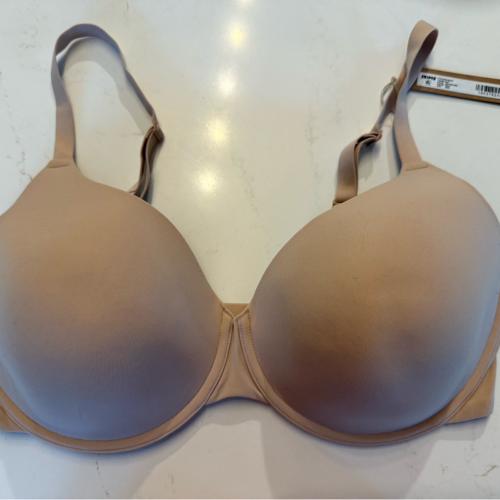 SKIMS Smooth Nude Bra *NEW*